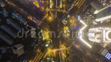 中国<strong>上海夜</strong>间公路交叉口。 高空垂直俯视图